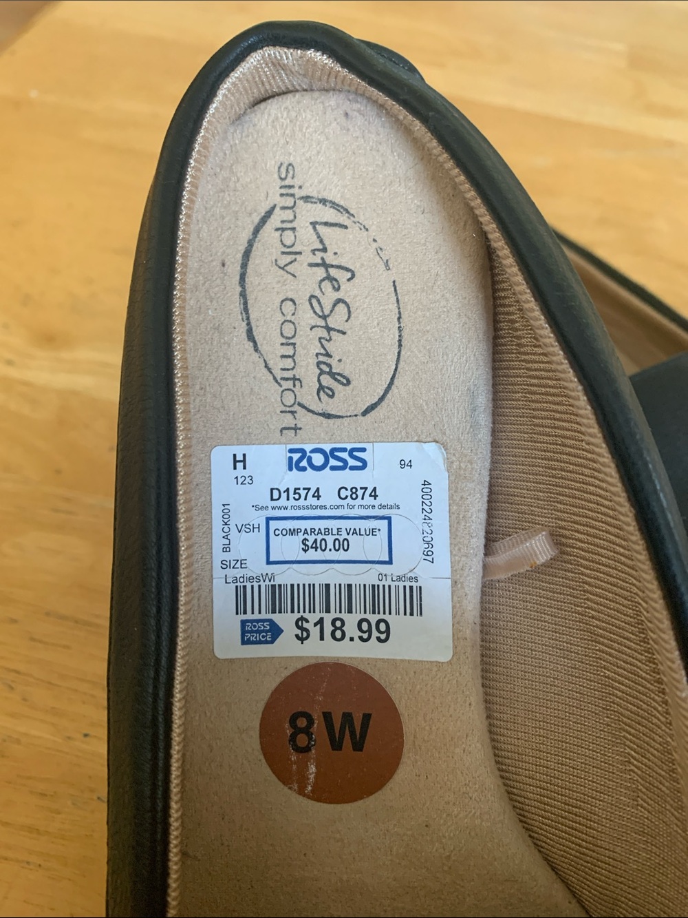 Life Stride Black Women’s Slip-On Loafers — Classic Moccasin Style 8W - Picture 3 of 6
